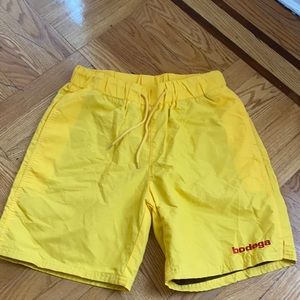 Bodega Yellow Short